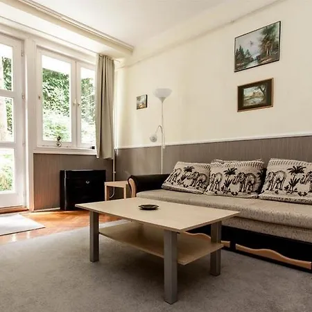 Toldy Apartment